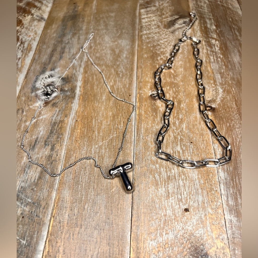 Silver T Initial Necklace Set​